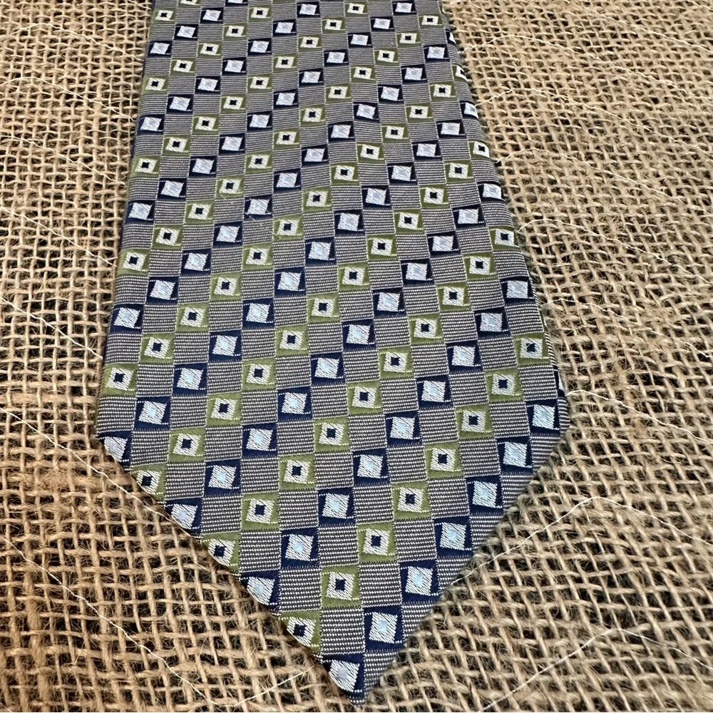 Giorgio Armani 100% Silk Checked Pattern Tie ‎ Navy Green & Cream 4 X 60 inches